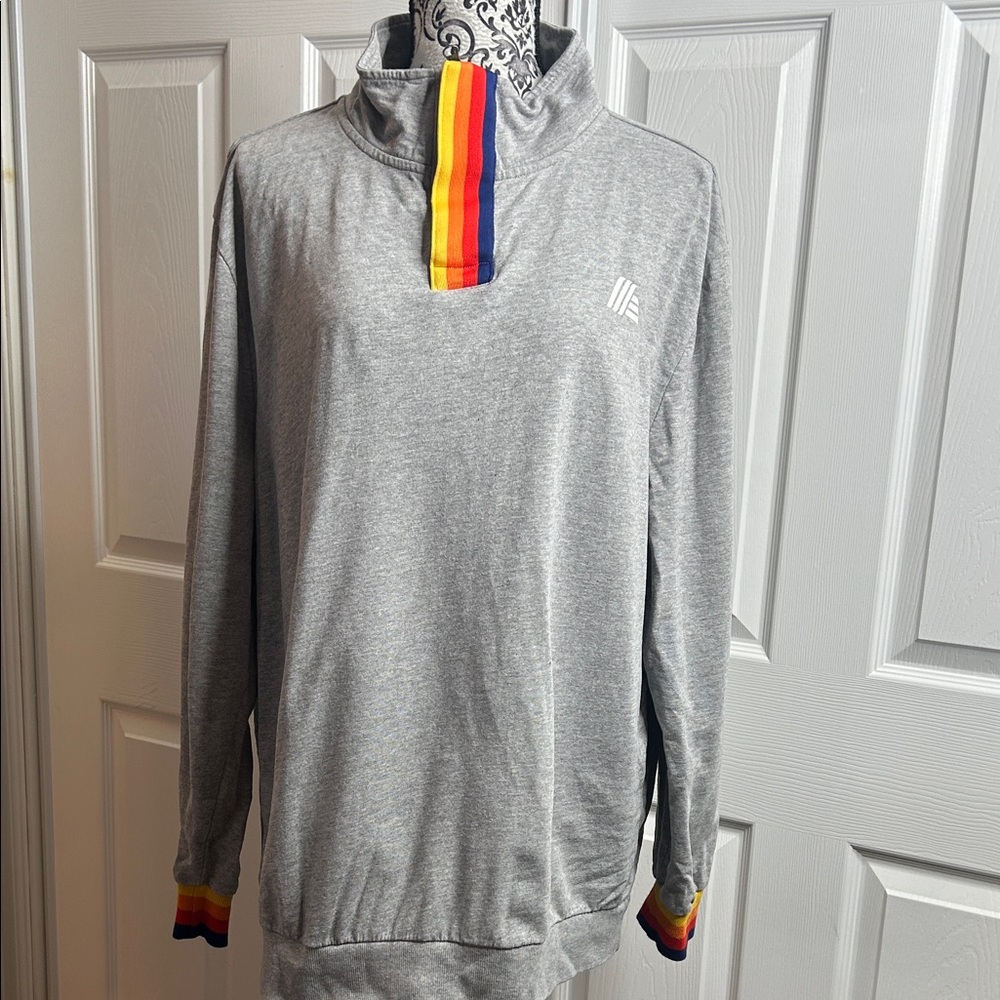 Aldi Store Heather Gray Pullover Rainbow Trim XL